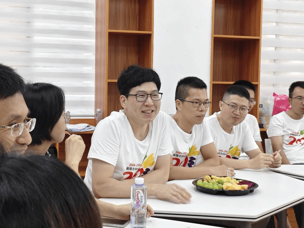 买足球网站