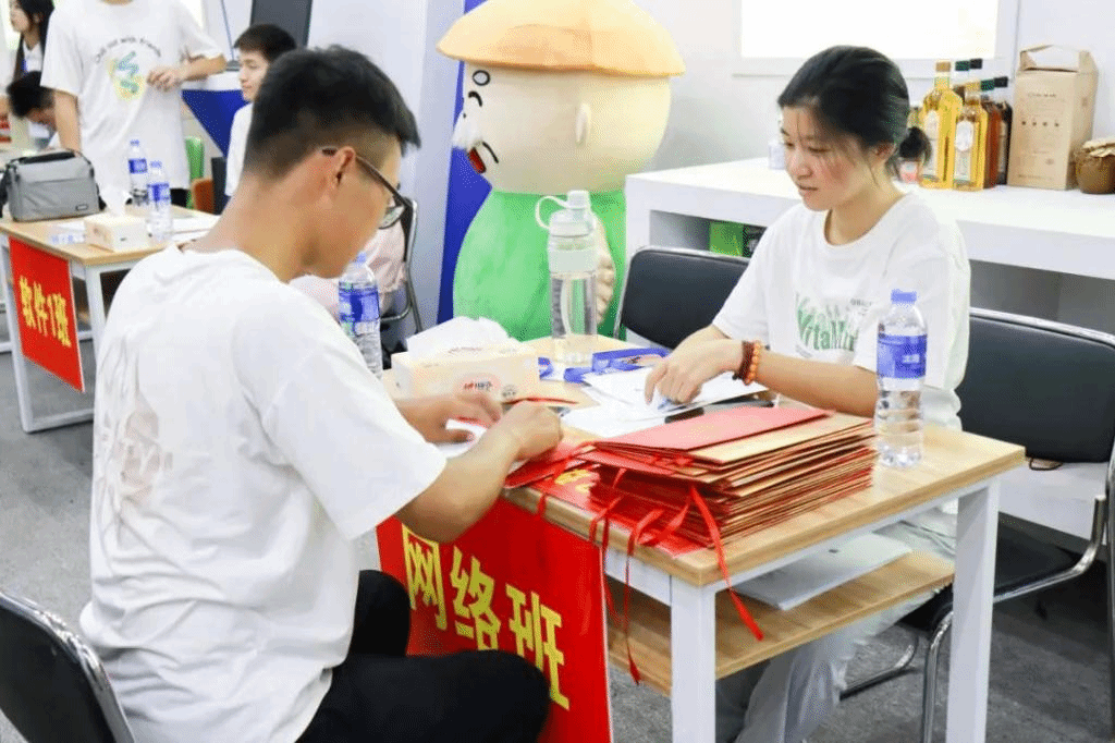 买足球网站